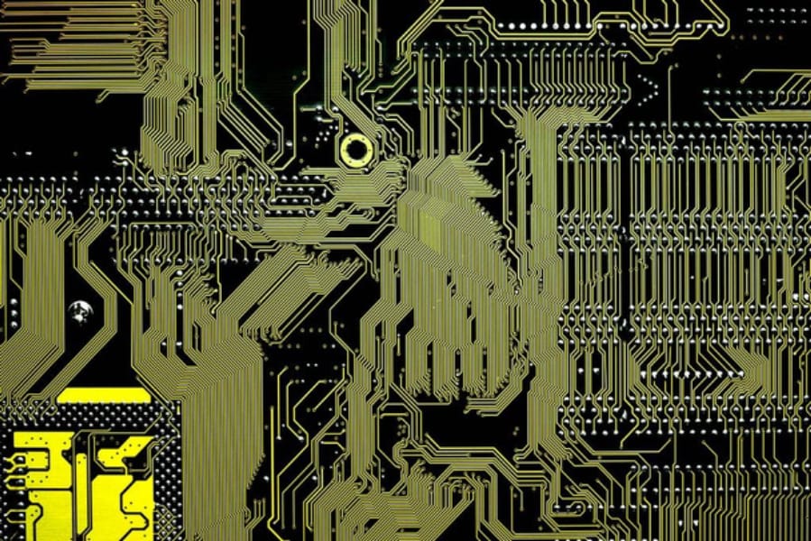 pcb焊盤是綠色的嗎？pcb板焊盤怎么是綠色？