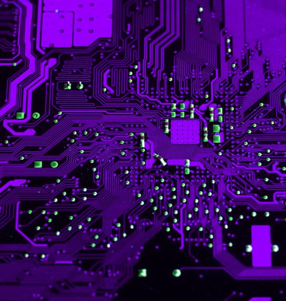PCB是電路板嗎，pcb板跟電路板一樣嗎？
